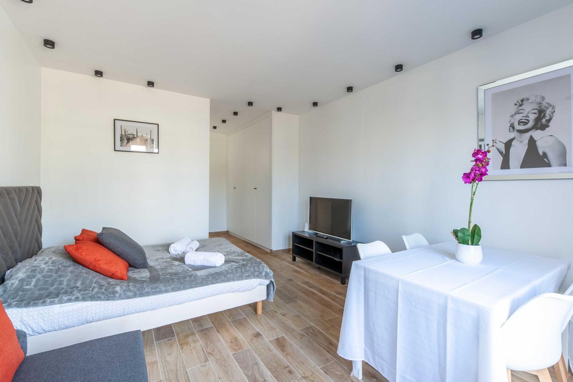 Studio Sleeps 4 With Terrace, 500M Place Morny Deauville Esterno foto